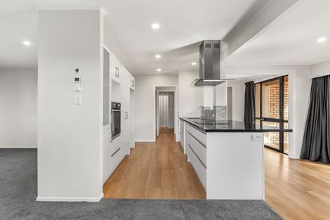 Photo of property in 48 Storey Avenue, Forest Lake, Hamilton, 3200