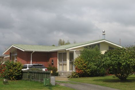 Photo of property in 37 Neri Crescent, Pomare, Rotorua, 3015