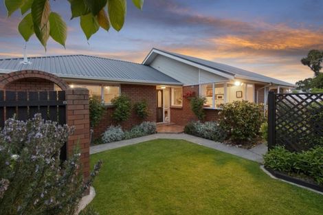 Photo of property in 120b Somerfield Street, Somerfield, Christchurch, 8024