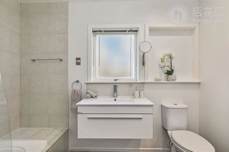 Photo of property in 15 Saffron Street, Birkdale, Auckland, 0626