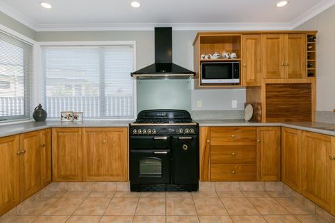 Photo of property in 33 Mcdonald Street, Napier South, Napier, 4110