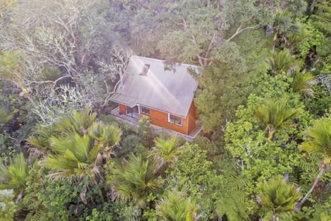 Photo of property in 11 Valley View Road, Titirangi, Auckland, 0604