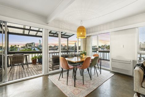 Photo of property in 1/23 Hart Road, Hauraki, Auckland, 0622