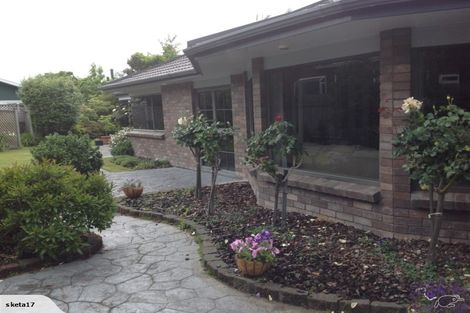 Photo of property in 16a Turon Crescent, Totara Park, Upper Hutt, 5018