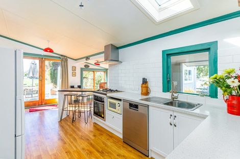 Photo of property in 140 Main Road, Pleasant Point, 7903