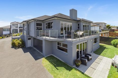 Photo of property in 27 Aldon Lane, The Gardens, Auckland, 2105