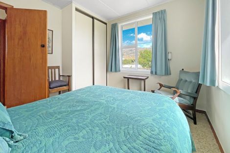 Photo of property in 12 Hawthorne Avenue, Patearoa, 9398