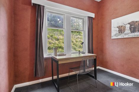 Photo of property in 32 Adderley Terrace, Ravensbourne, Dunedin, 9022