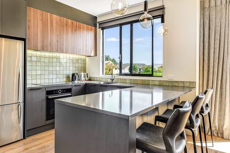 Photo of property in 2 Garland Lane, Leamington, Cambridge, 3432