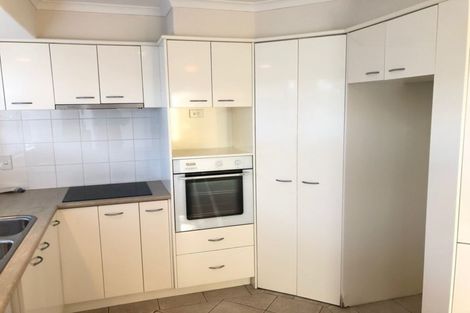 Photo of property in 39 Delmont Close, East Tamaki Heights, Auckland, 2016