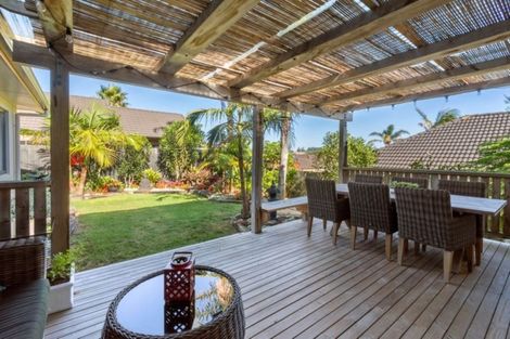 Photo of property in 11 Manara Place, The Gardens, Auckland, 2105