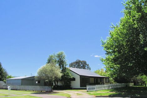 Photo of property in 10 U'ren Place, Riverdale, Gisborne, 4010