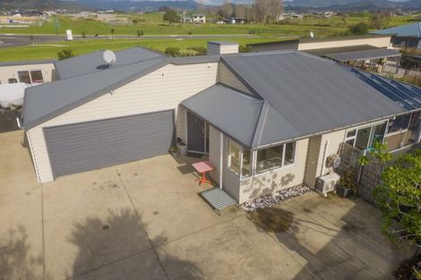 Photo of property in 7 Redwings Close, Whitianga, 3510