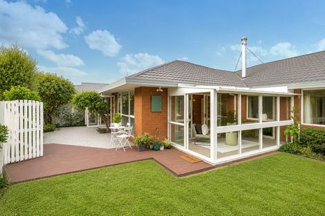 Photo of property in 9 Thoresby Mews, Avonhead, Christchurch, 8042