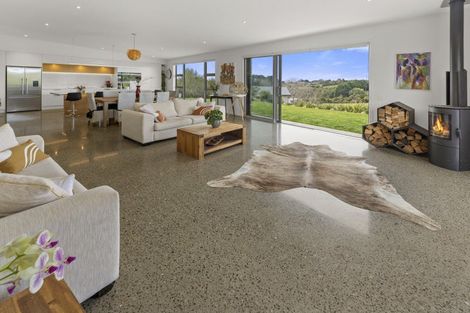 Photo of property in 6 Shirtcliff Lane, Redwood Valley, Richmond, 7081