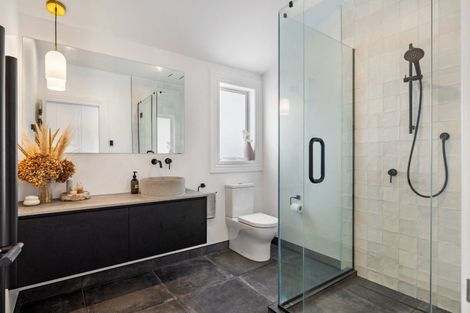 Photo of property in 11 Miro Street, Takaro, Palmerston North, 4410