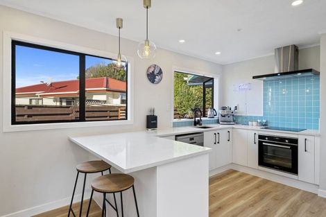 Photo of property in 9 Laredo Grove, Totara Park, Upper Hutt, 5018