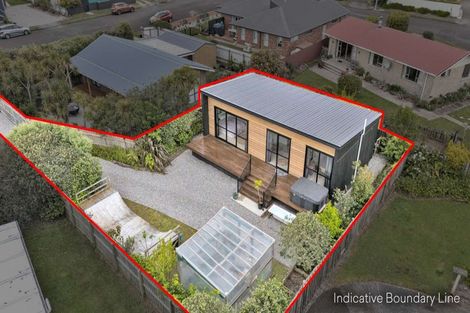 Photo of property in 33 Ngahue Crescent, Carters Beach, Westport, 7825