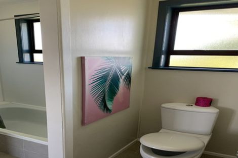 Photo of property in 1/28 Lyttelton Avenue, Forrest Hill, Auckland, 0620