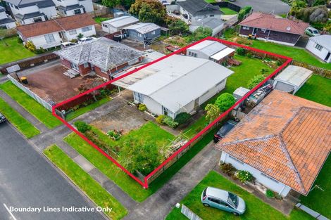Photo of property in 16 Casuarina Road, Half Moon Bay, Auckland, 2012