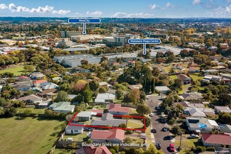 Photo of property in 16 Robert Burke Place, Henderson, Auckland, 0612