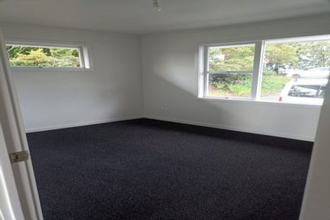 Photo of property in 2/462 East Coast Road, Windsor Park, Auckland, 0630