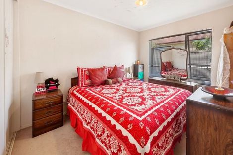 Photo of property in 242 Mahia Road, Weymouth, Auckland, 2103
