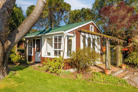 Photo of property in 12 Marine Drive, Diamond Harbour, 8972