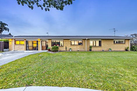 Photo of property in 180 Walter Strevens Drive, Conifer Grove, Takanini, 2112