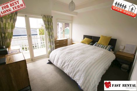 Photo of property in 1/39 Rangitoto Terrace, Milford, Auckland, 0620