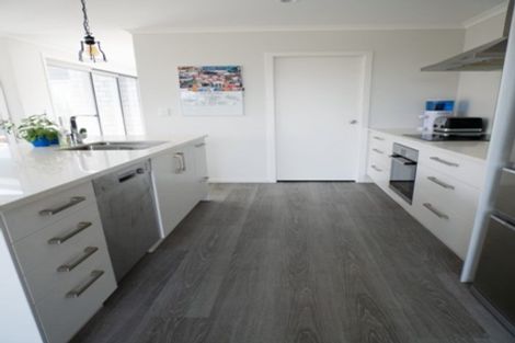 Photo of property in 48 Kuru Place, Papamoa, 3118