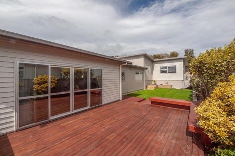 Photo of property in 10 Edington Grove, Churton Park, Wellington, 6037