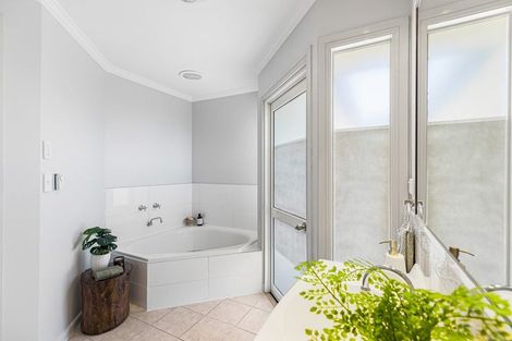 Photo of property in 51 Wishart Crescent, Cromwell, 9310