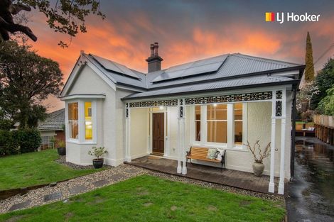 Photo of property in 28 Garfield Avenue, Roslyn, Dunedin, 9010