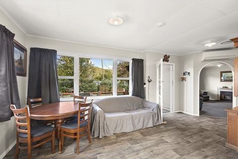 Photo of property in 12 Lagoon Road, Rangiwahia, Kimbolton, 4774