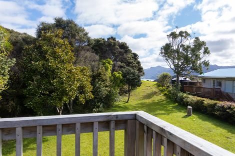 Photo of property in 41 Cornwallis Road, Cornwallis, Auckland, 0604