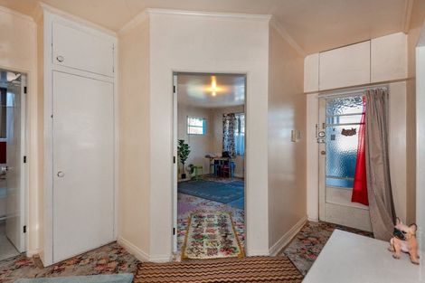 Photo of property in 2/102 Yaldhurst Road, Sockburn, Christchurch, 8042