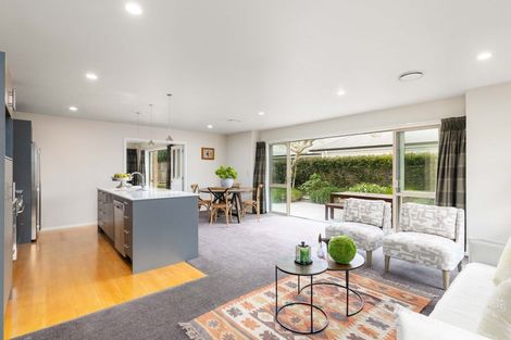Photo of property in 14 Holbrook Way, Westmorland, Christchurch, 8025
