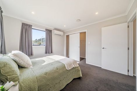 Photo of property in 52 Mawai Hakona Drive, Wallaceville, Upper Hutt, 5018