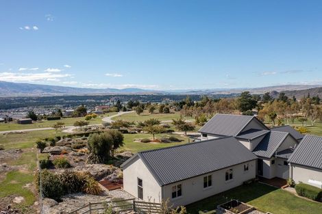 Photo of property in 8 Old Golf Course Road, Bridge Hill, Alexandra, 9320