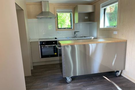 Photo of property in 2a Rimu Road, Stanmore Bay, Whangaparaoa, 0932