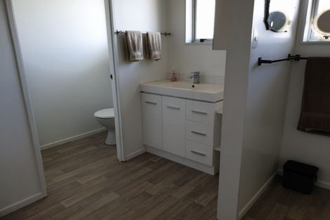 Photo of property in 24 High Street South, Eltham, 4322