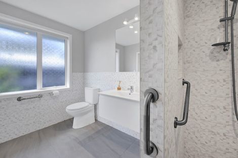 Photo of property in 11 Brookes Street, Inglewood, 4330