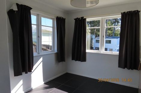 Photo of property in 39 Mcclintock Road, Massey, Auckland, 0614