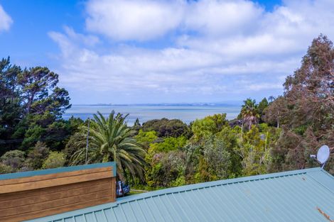 Photo of property in 41 Cornwallis Road, Cornwallis, Auckland, 0604