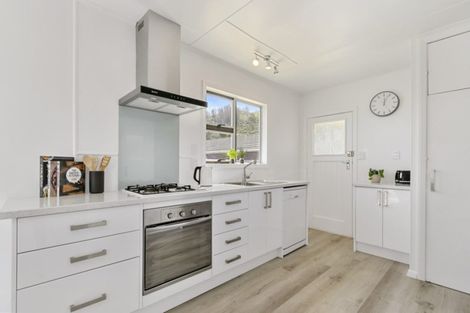 Photo of property in 15 Wright Street, Wainuiomata, Lower Hutt, 5014