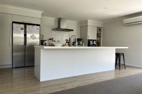 Photo of property in 9 Lakeside Terrace, Omokoroa, 3114