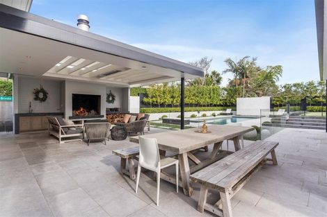 Photo of property in 12 Clifton Road, Hauraki, Auckland, 0622