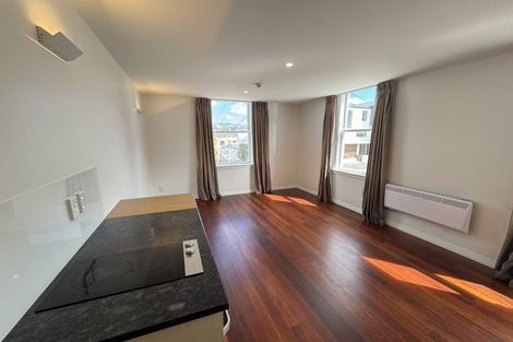 Photo of property in 77 Brougham Street, Mount Victoria, Wellington, 6011