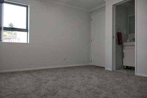 Photo of property in 91 Kamara Road, Glen Eden, Auckland, 0602